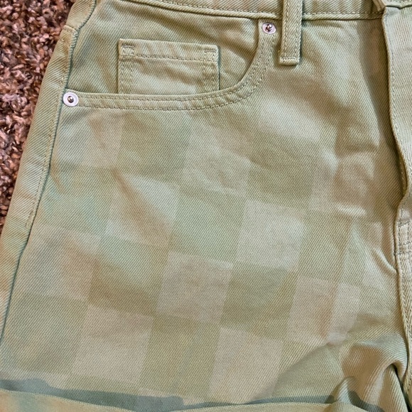 NWOT green faded checkered pattern Jean shorts - Picture 3 of 5